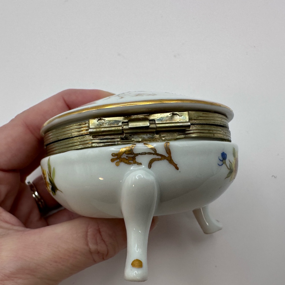 Vintage Lefton China Japan Floral Hinged Trinket Box Gold Trim - Picture 6 of 7